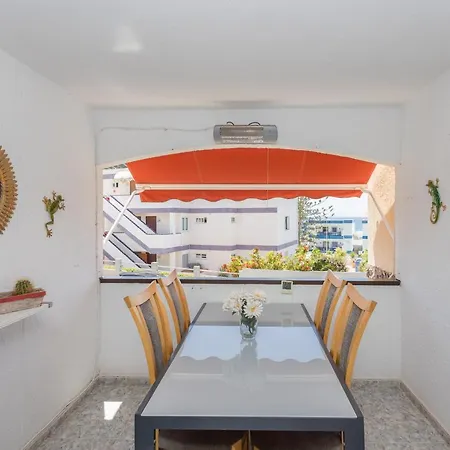 Lightbooking Montenegro Apartment