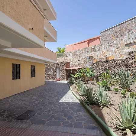 Lightbooking Montenegro Apartment *